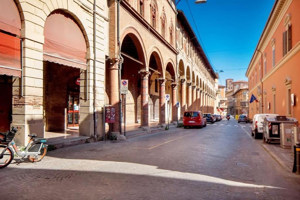 Apartamento Ground Floor Luxe Historic Studio City Centre Bolonia Exterior foto