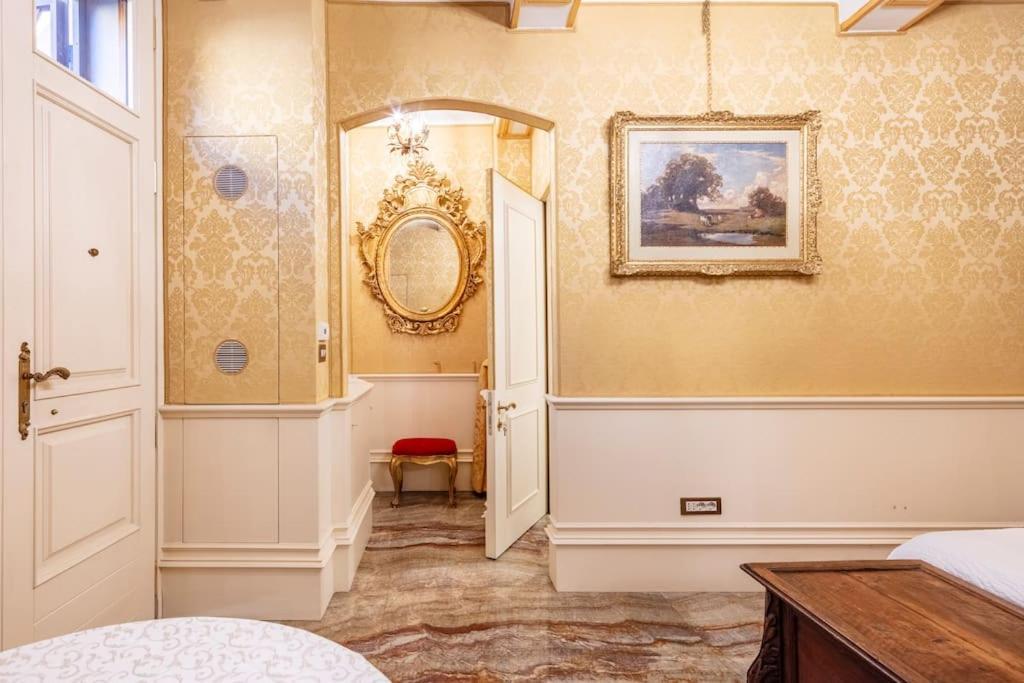 Apartamento Ground Floor Luxe Historic Studio City Centre Bolonia Exterior foto